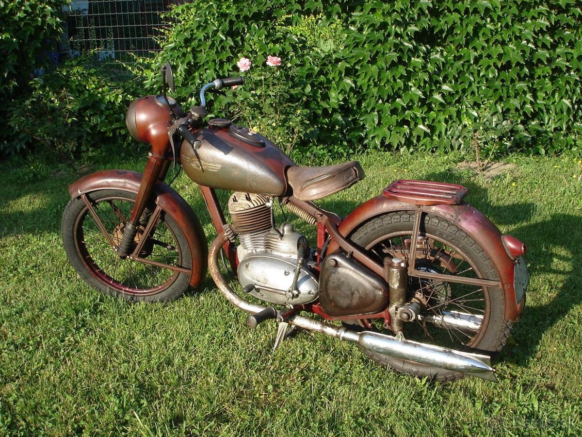 JAWA 250 s TP ŠPZ STK 4roky