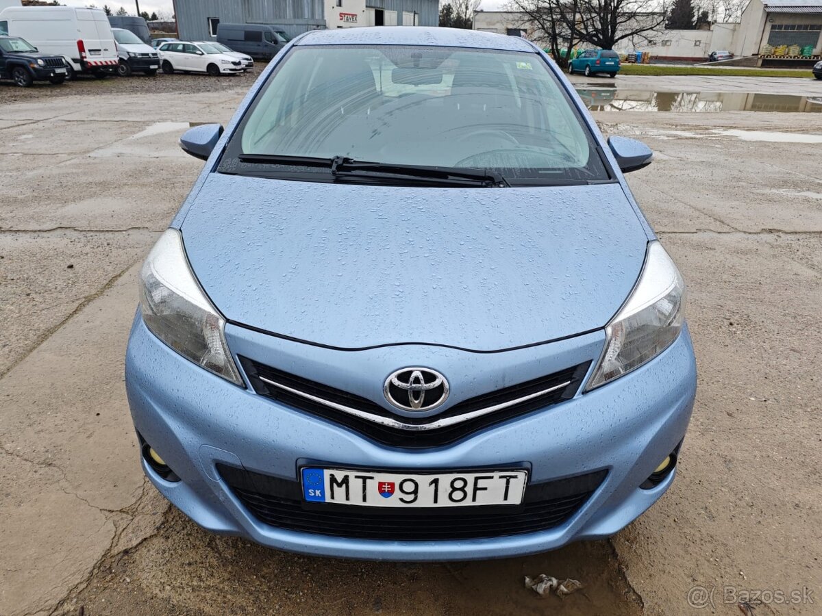 Toyota Yaris 1.3 benzín, 2011 v dobrom stave