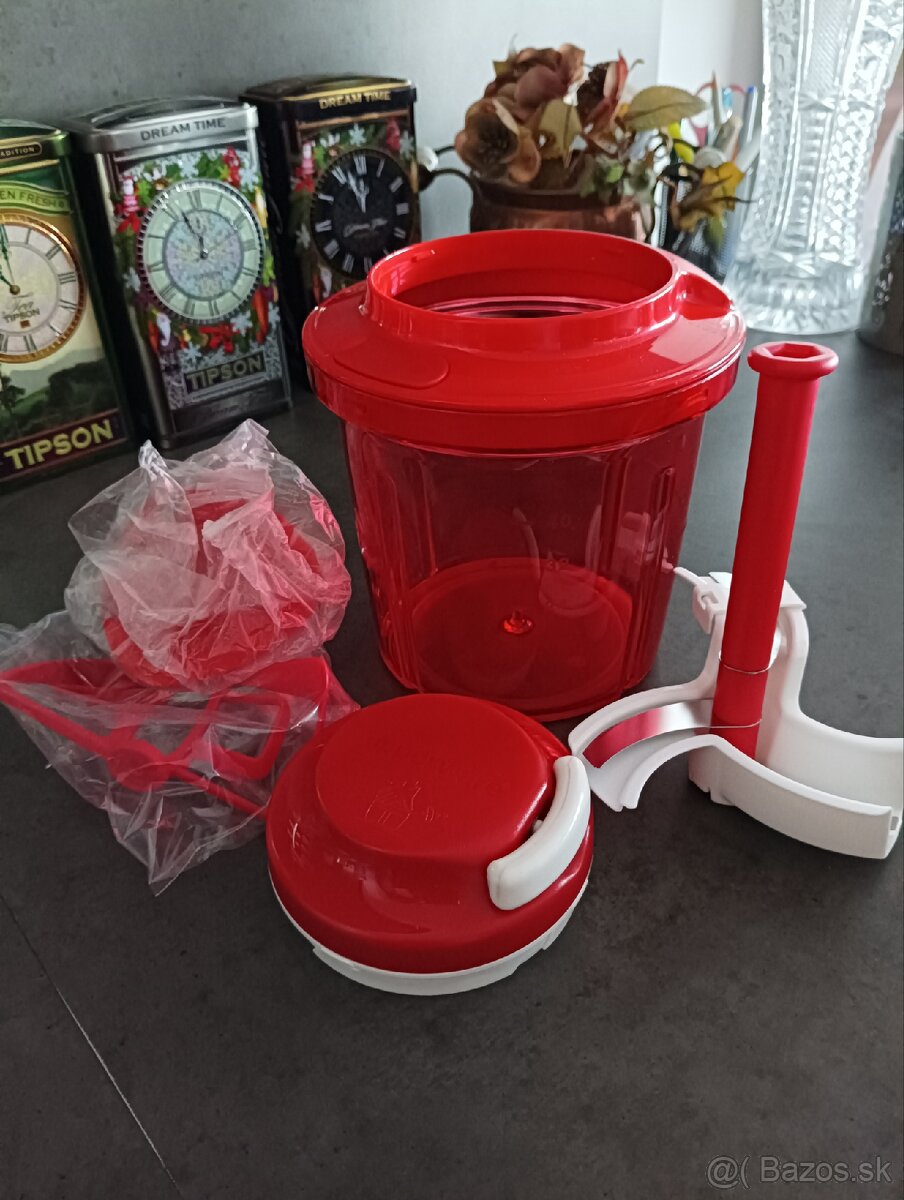 TUPPERWARE sekáč Super šéf