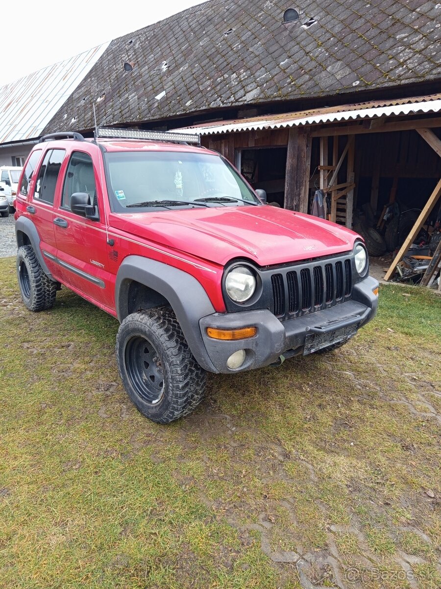 Nepojazdné Jeep Cherokee 3.7 V6 LPG