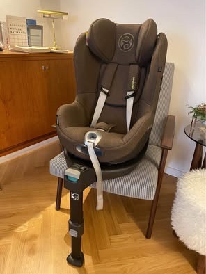 Autosedačka Cybex Sirona Z2+  s otočnou bázou