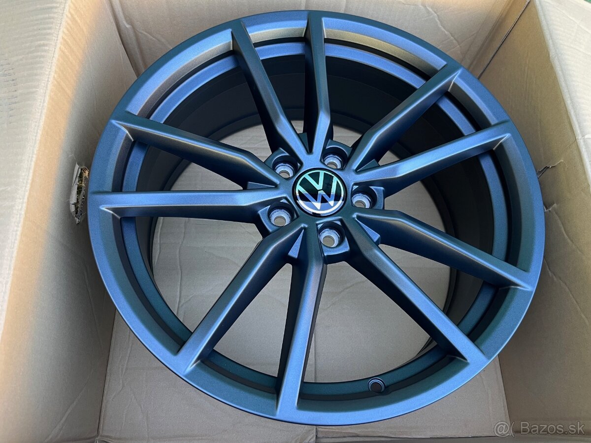 VW Passat alu kola 19" PRETORIA, nové, originál VW 