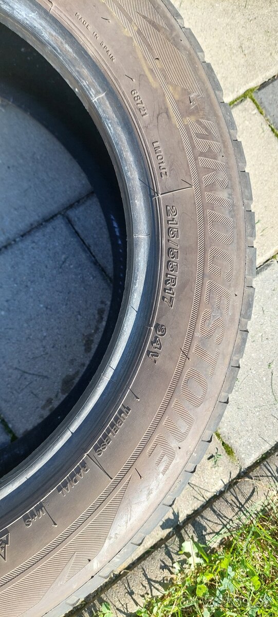 Zimne pneumatiky 215/55 r17