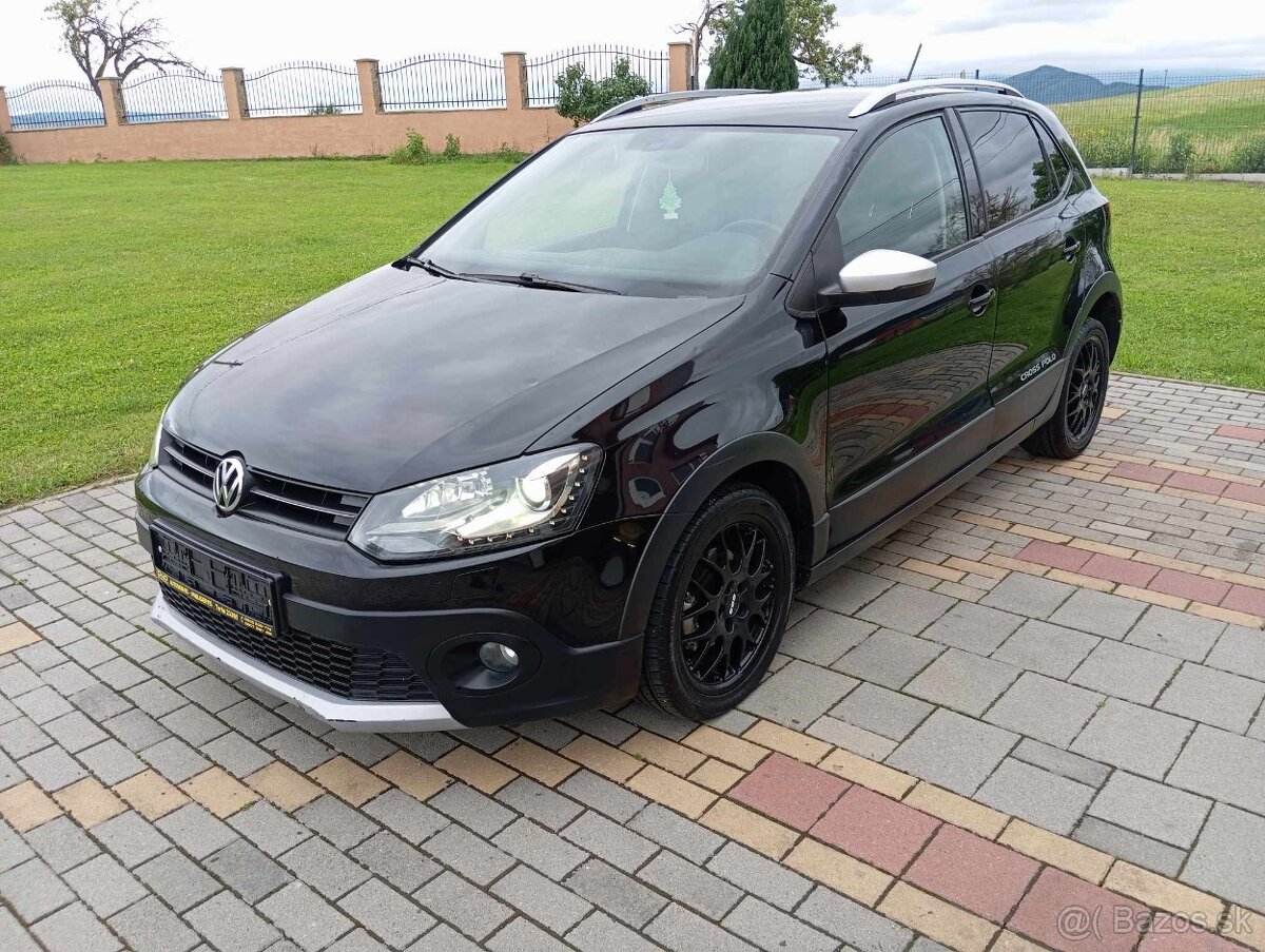 VW Cross Polo