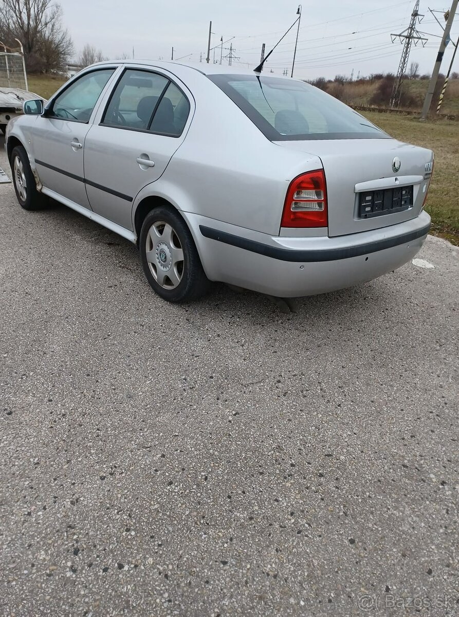 Rozpredám škoda Octavia 1.6 75kw AVU