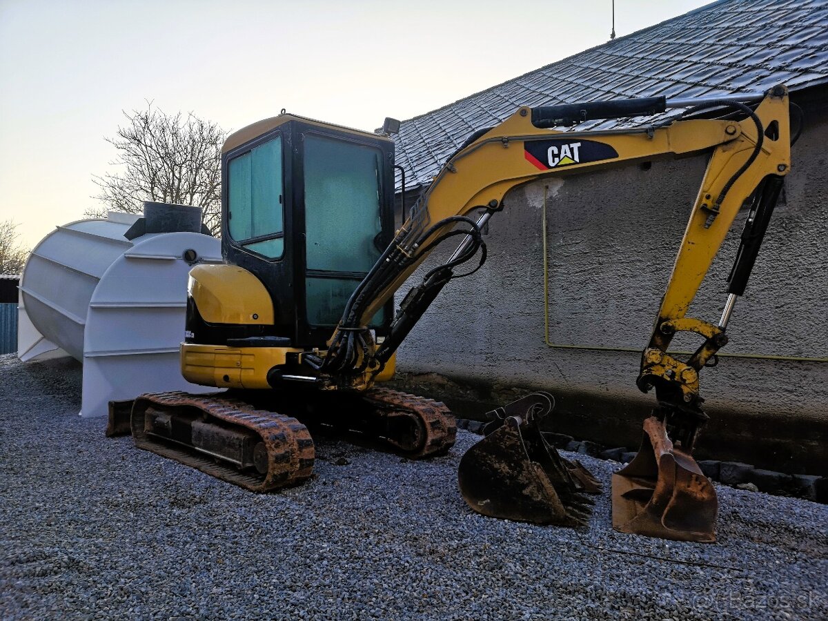 CAT 303 CR