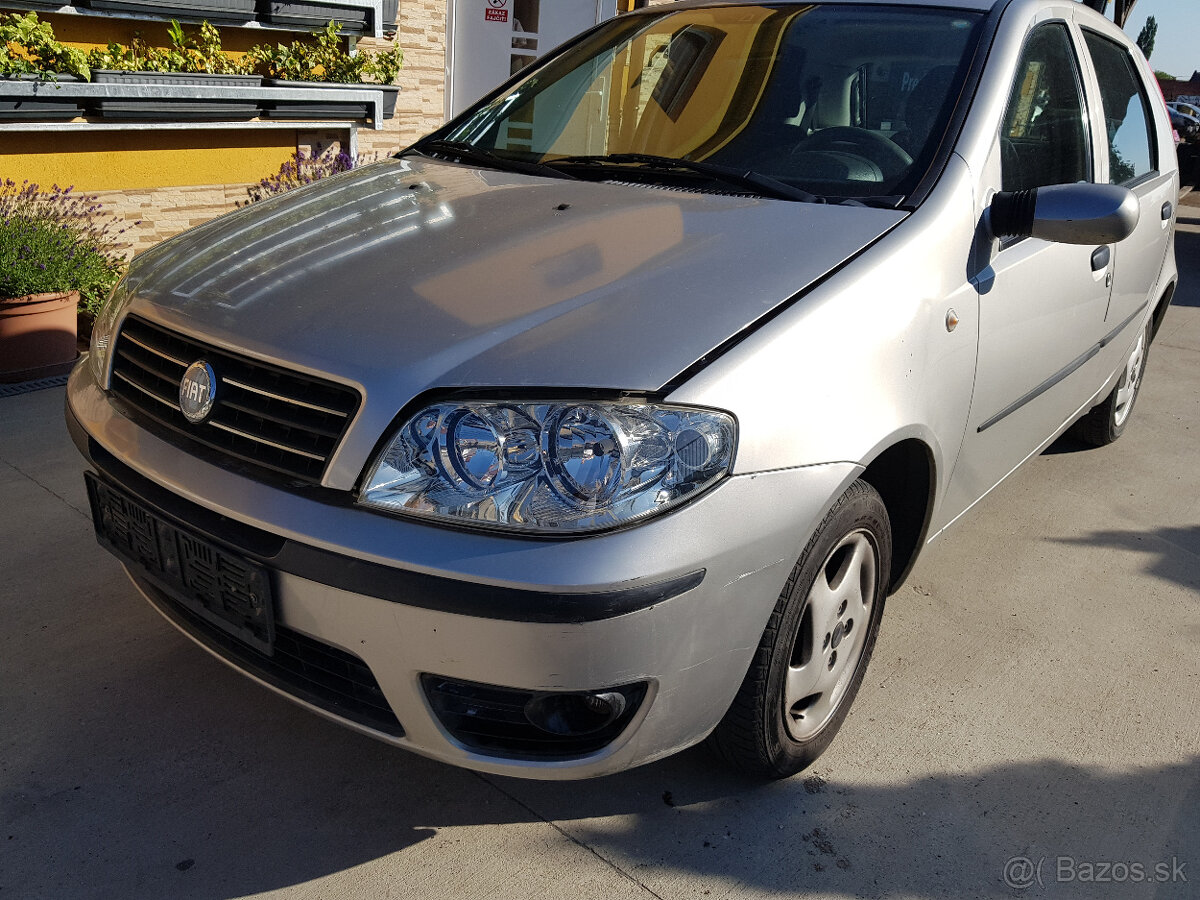 FIAT PUNTO RV.2004