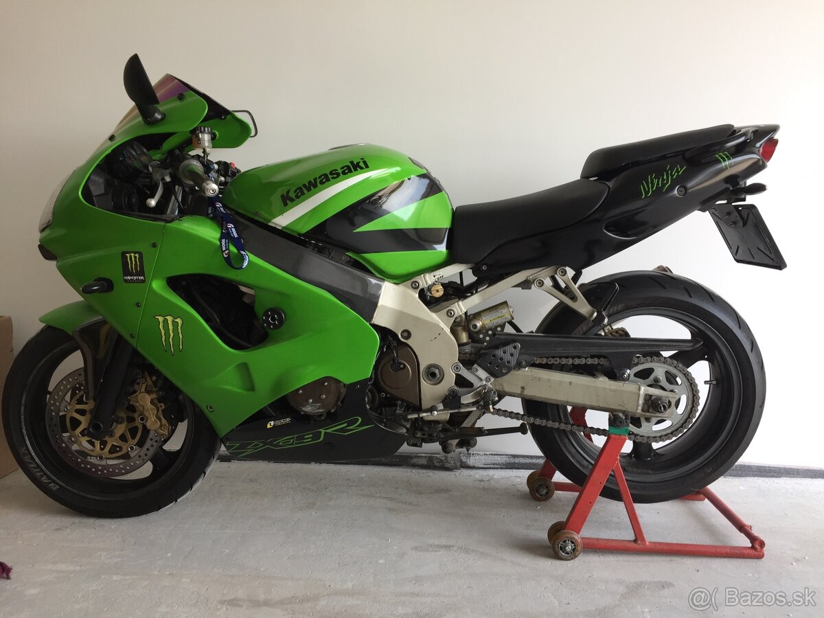 Kawasaki ZX9R