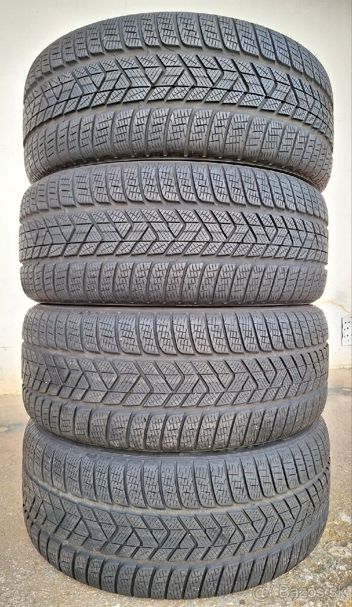 Zimne pneu 255/45 R20 Pirelli Scorpion Winter