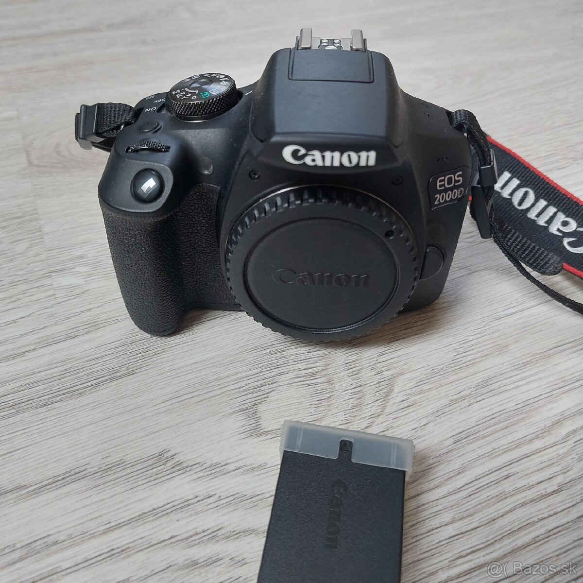 Canon EOS 2000D