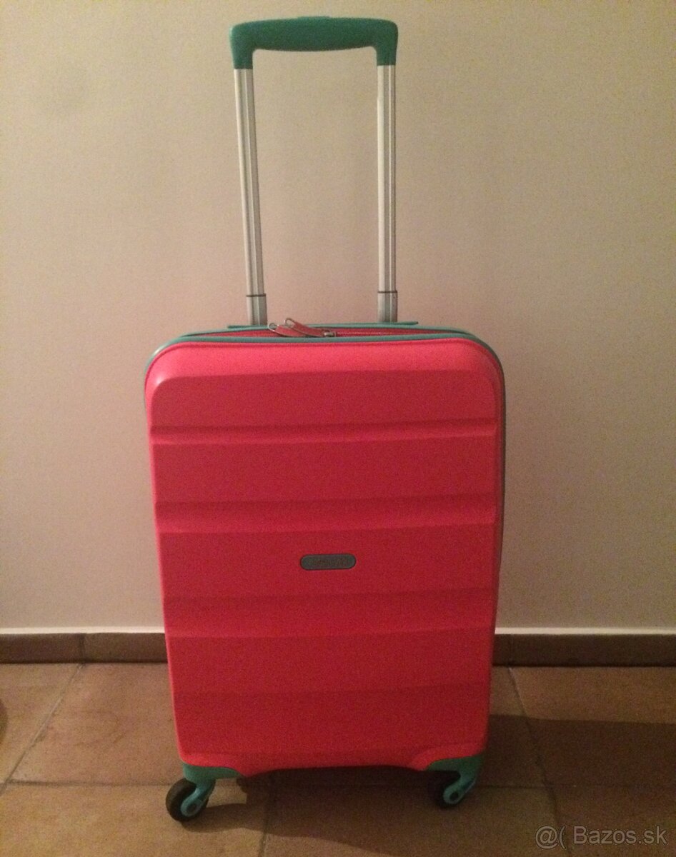 Predam kufor ruzovy American Tourister Bon Air 4W S kabínový