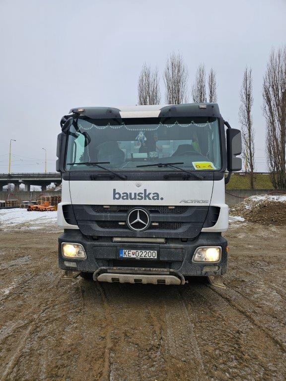 Mercedes Actros - hákový nosič 6x4