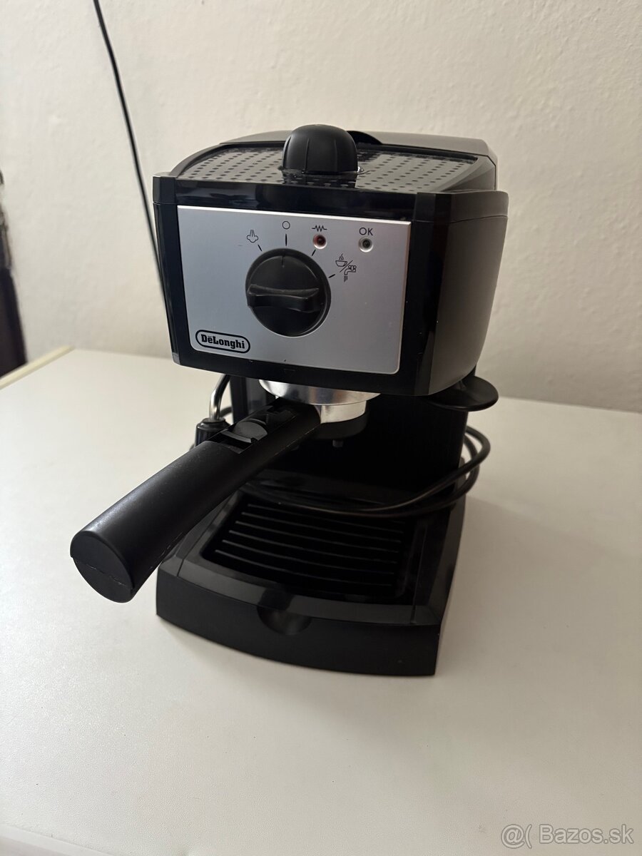 Predám kávovar DeLonghi