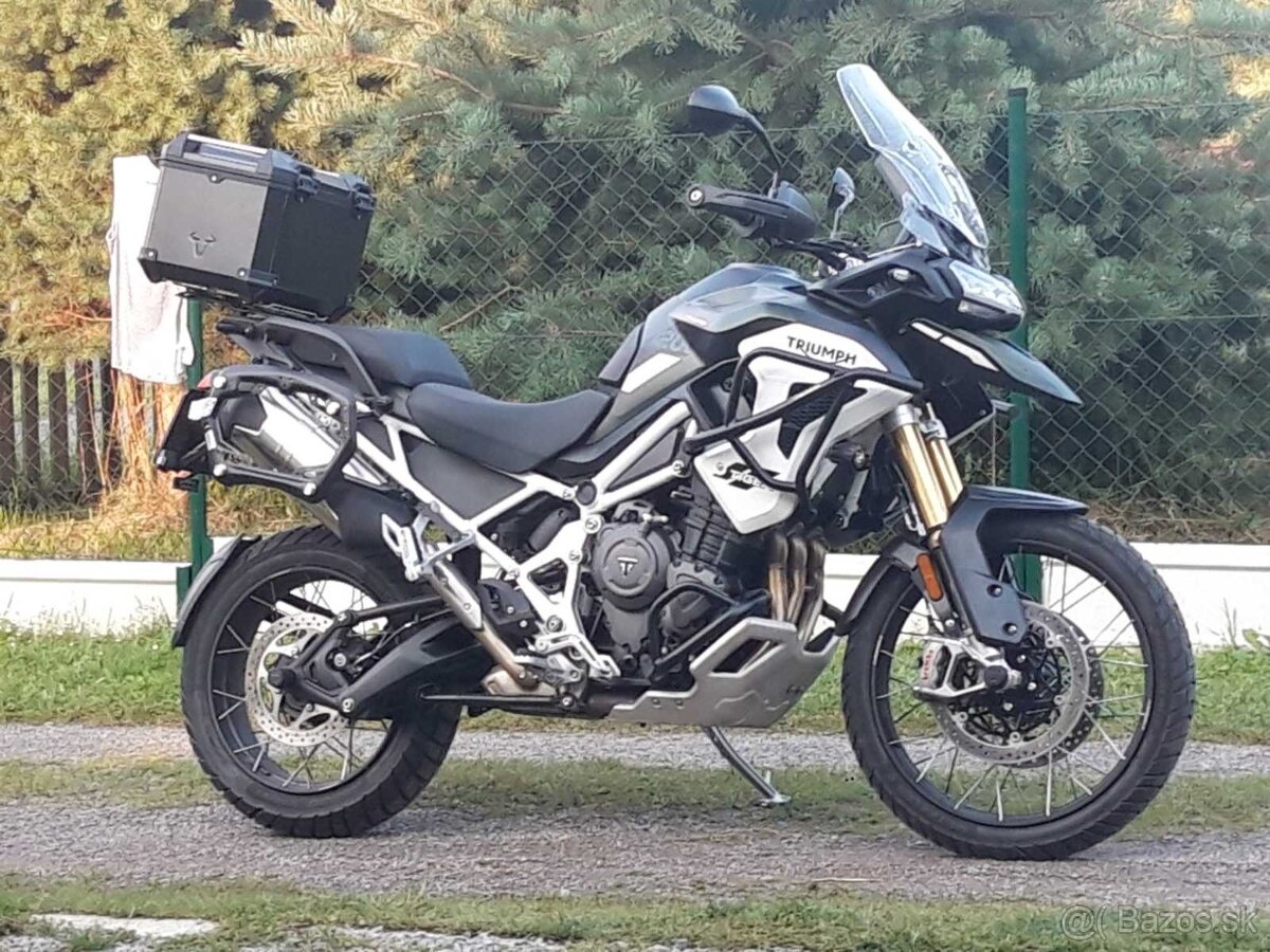 Triumph Tiger 1200 rally pro