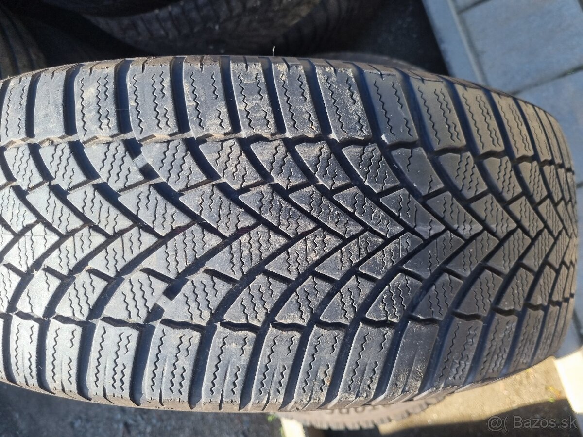 205/55R17 Bridgestone