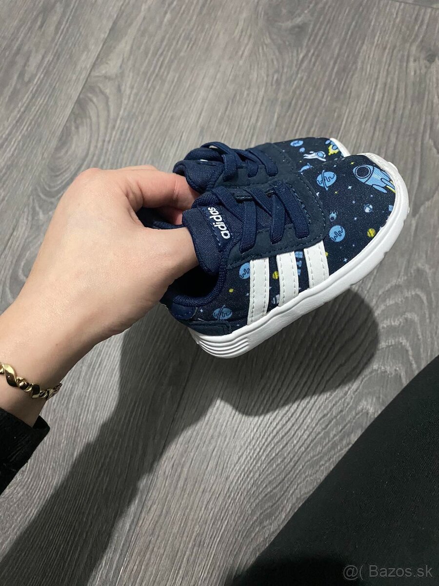 Adidas tenisky  velk. 19