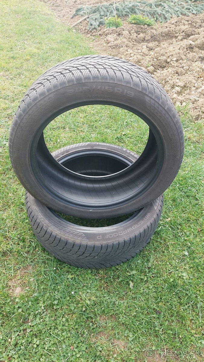 Predám 2 ks zimné pneumatiky Nokian 245/45 R19