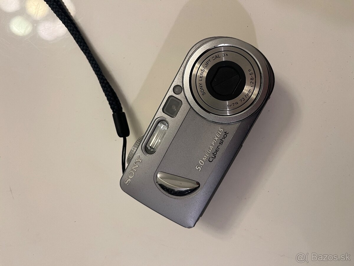 SONY DSC-P12