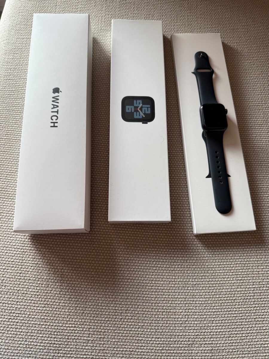 Predám Apple Watch SE 2 40 MM