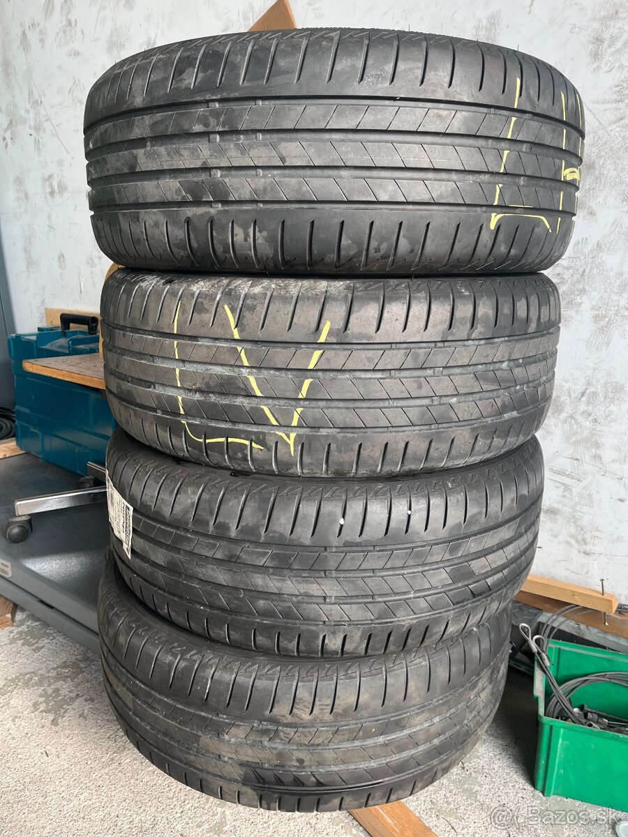 225/55 r17