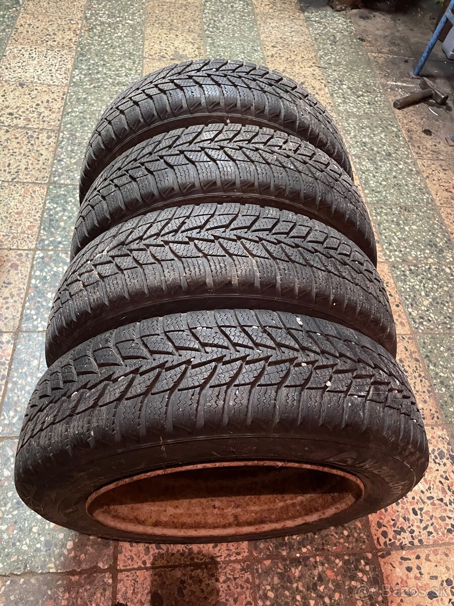 Predam plechove disky 4x98 r14 FIAT aj s Pneu 165/70r14 MATA