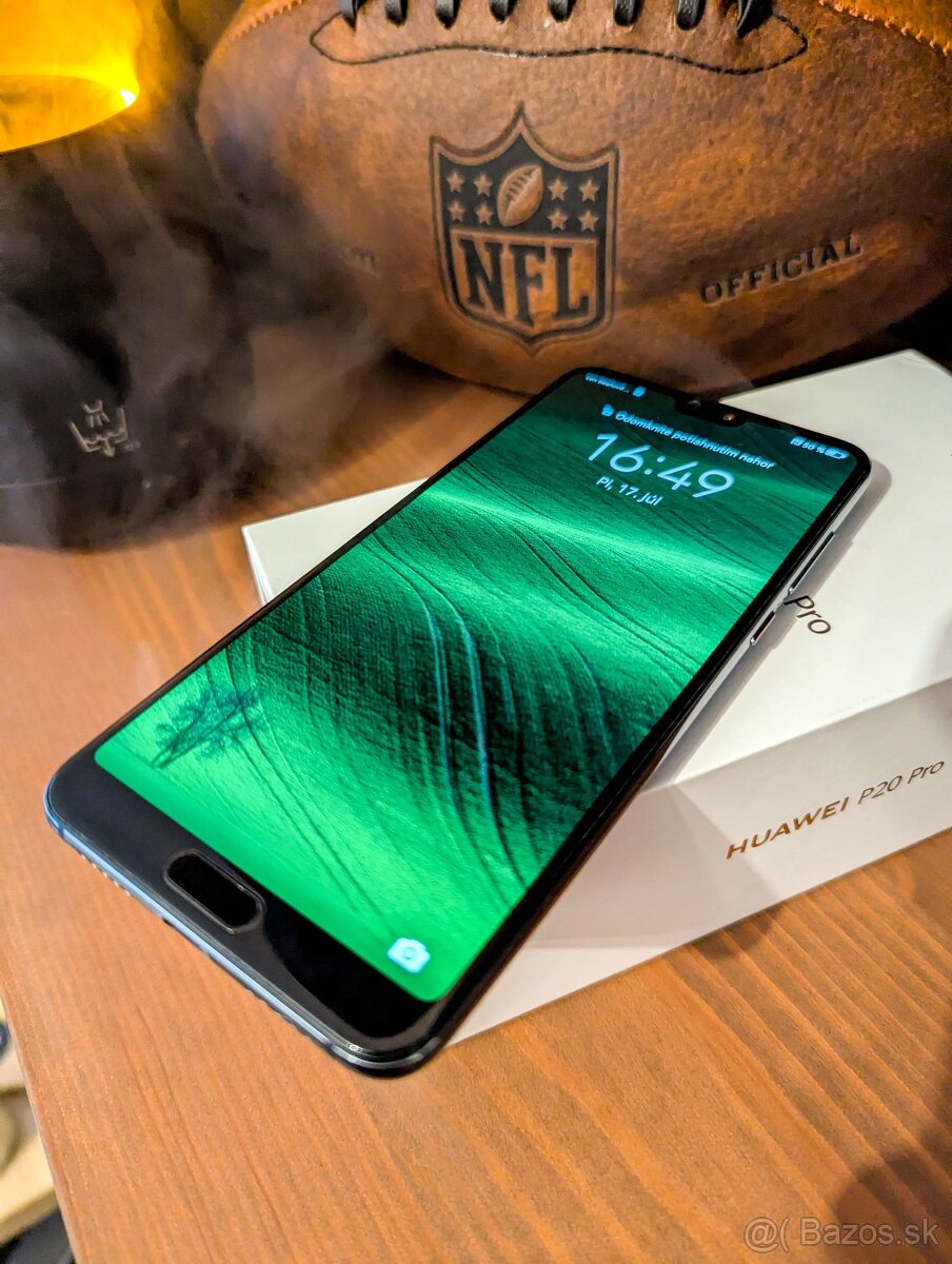 Huawei P20 Pro Midnight Blue so slúchadlami