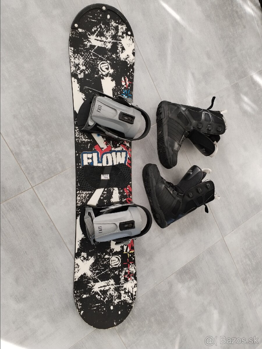 Snowboard 121cm s topánkami veľ.35