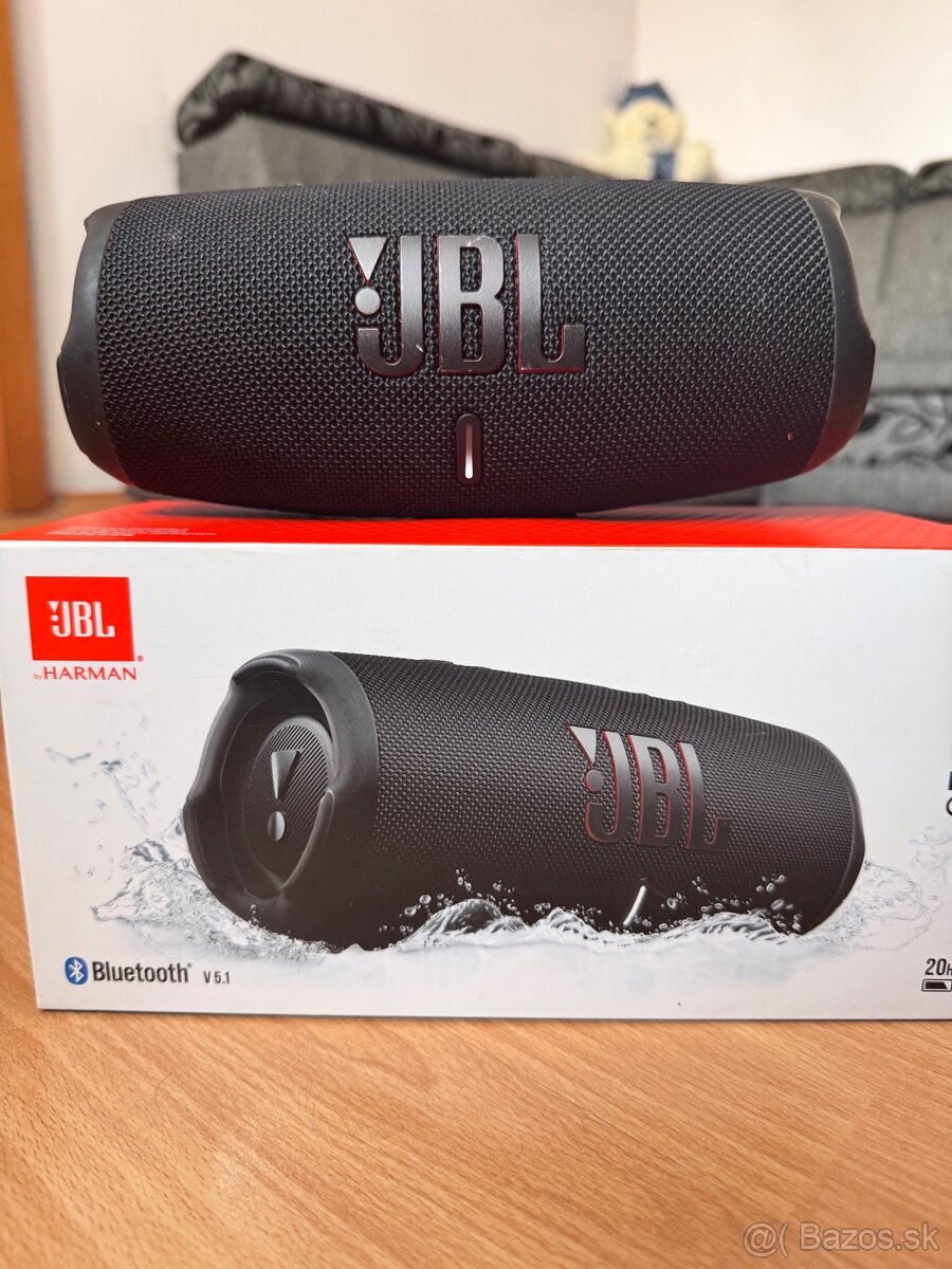 JBL charge 5