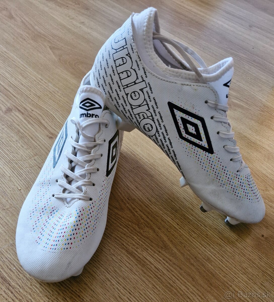 Umbro Aurora league SG