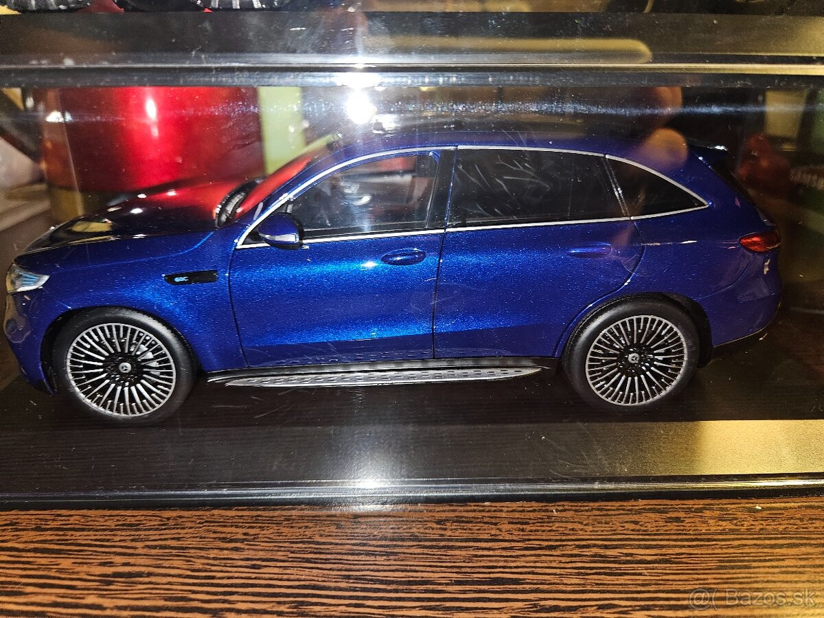 Mercedes Benz EQC 1/18