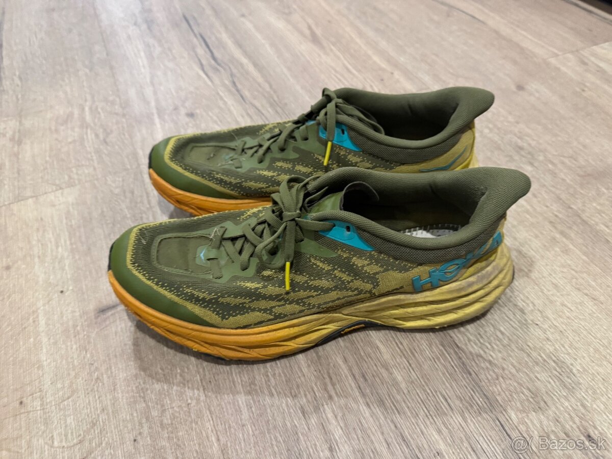 Hoka Speedgoat 5