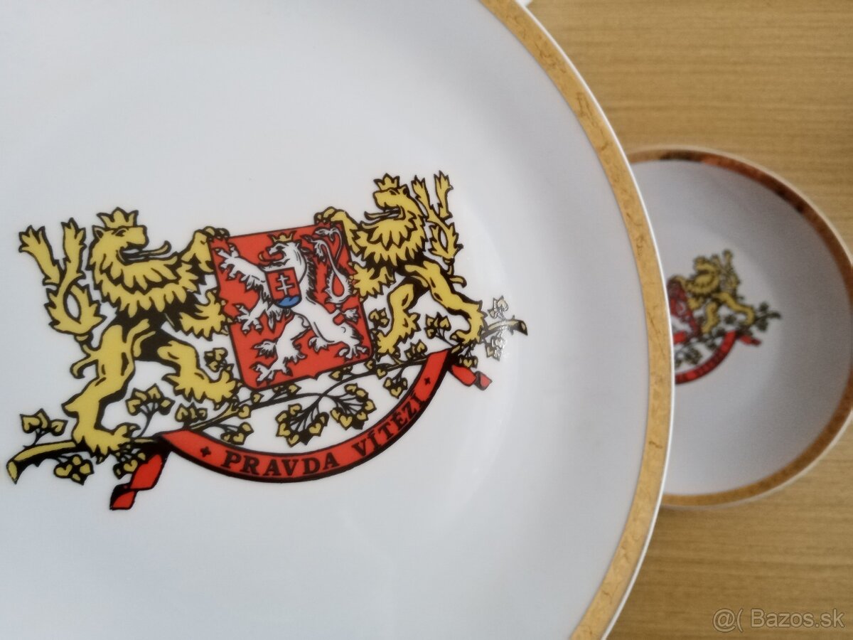 Pravda vítězí - československé porcelánové taniere