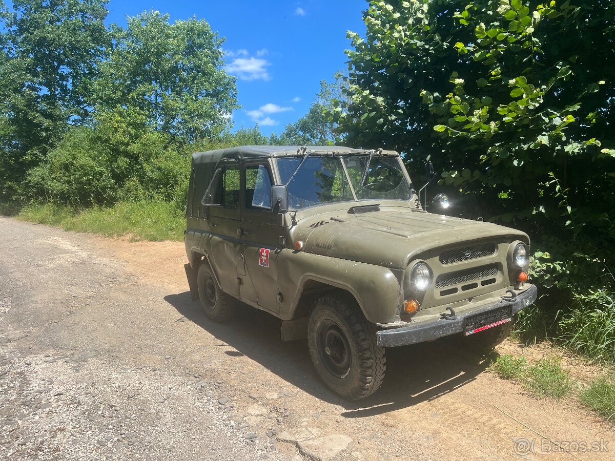 UAZ 469 - 7miest - ARMÁDA SR