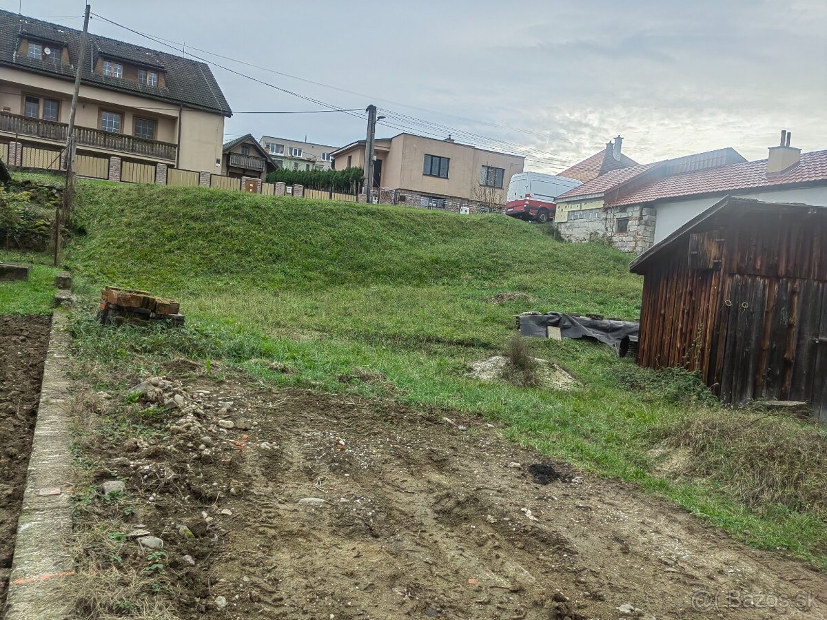 Znižená cenaPozemok na výstavbu rodinného domu