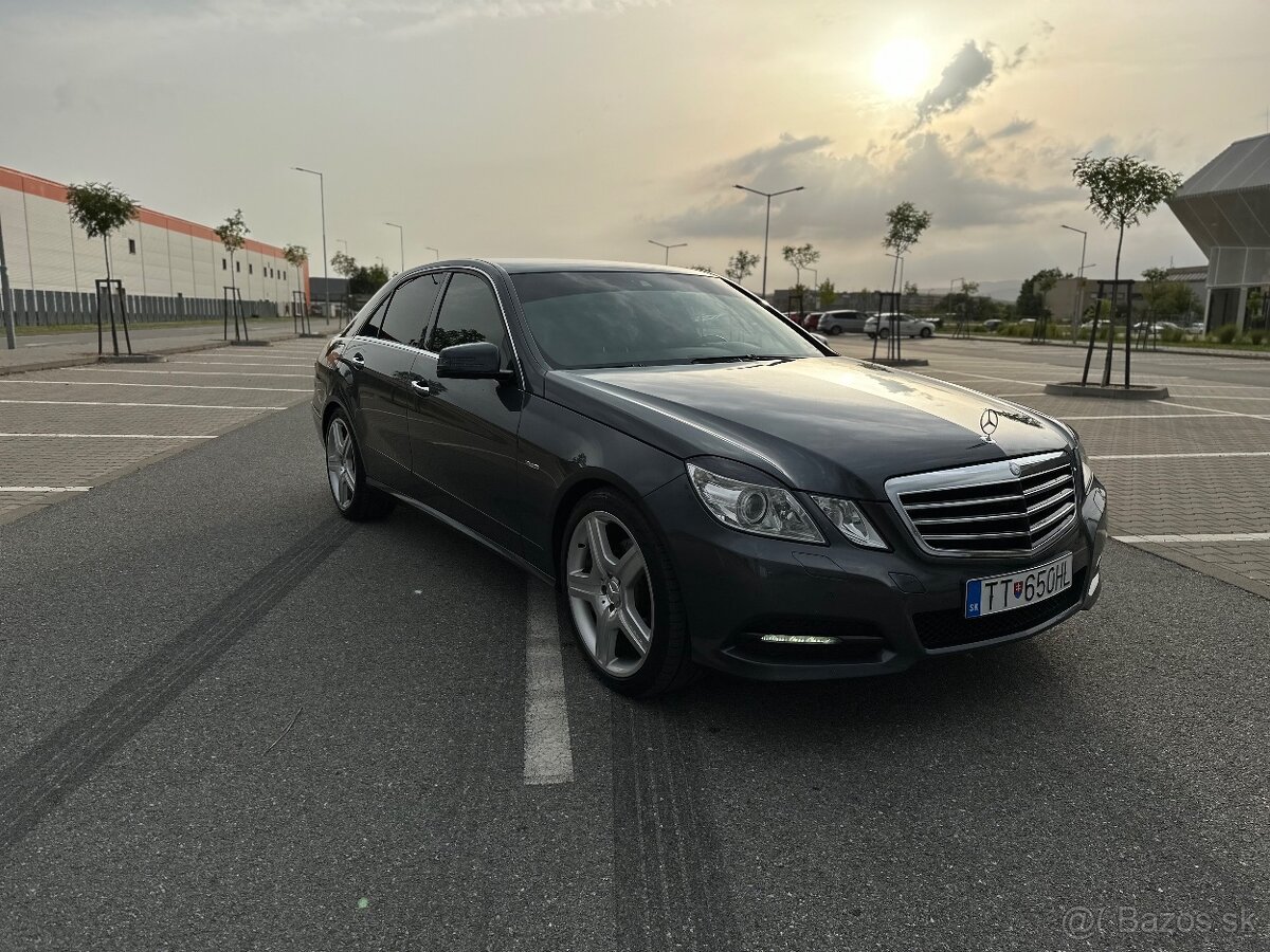 Mercedes e 350 4 matic HAVAROVANE