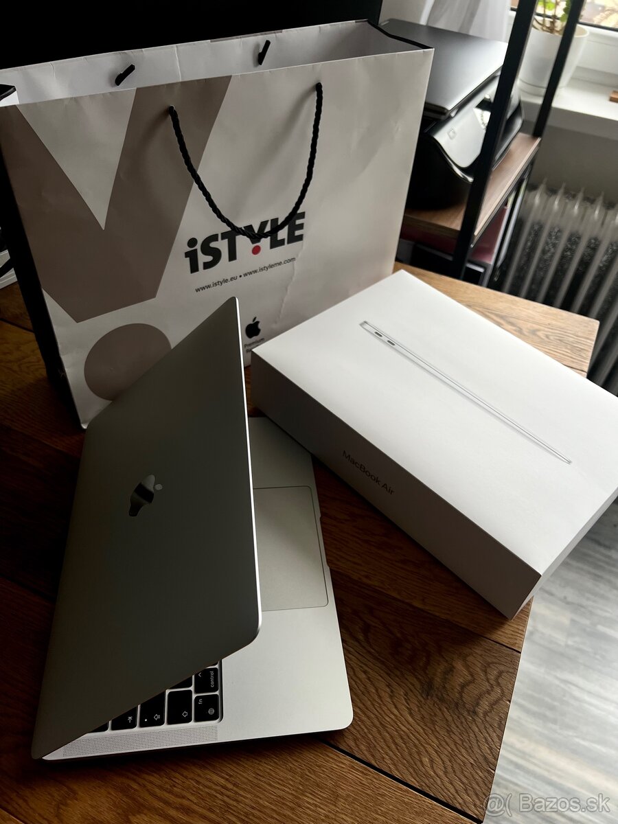 Apple Macbook Air M Ru Omberok Bazo Sk