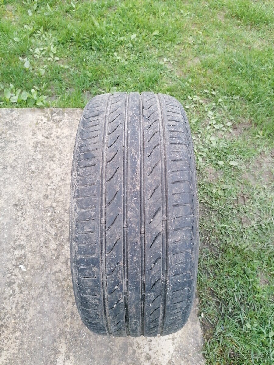 Pneu 225/45 R17