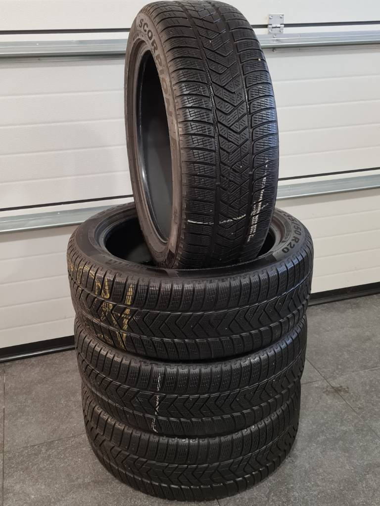 4x Pirelli Scorpion 235/50 R20 104V Zimné pneu