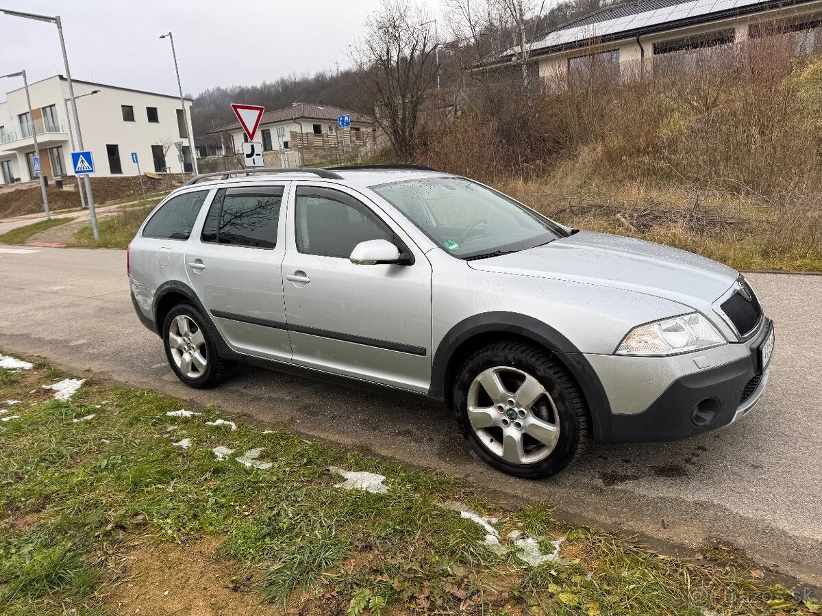 ŠKODA OCTAVIA 2 SCOUT