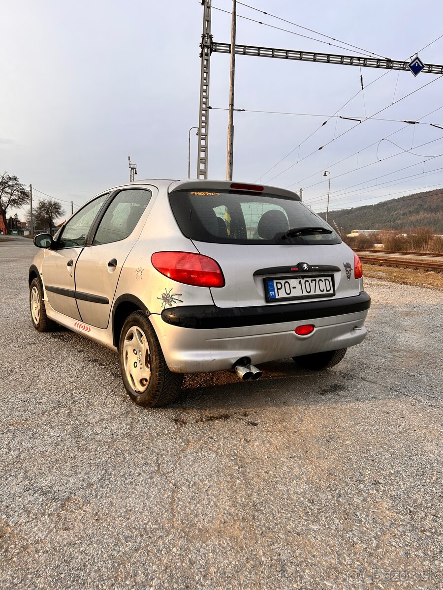 Peugeot 206