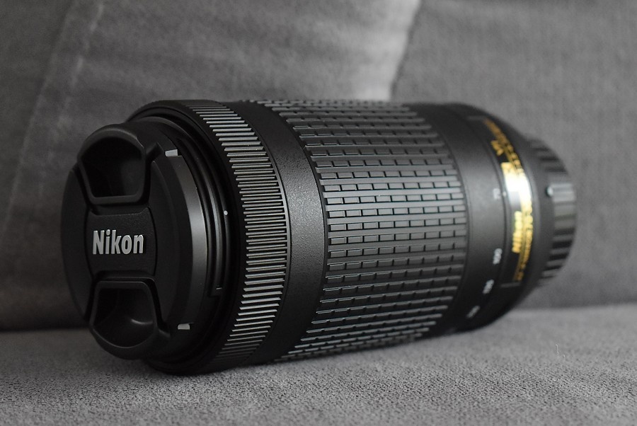 Nikkor 70 - 300 AF-P s VR stabil. - tele zoom objektiv nikon