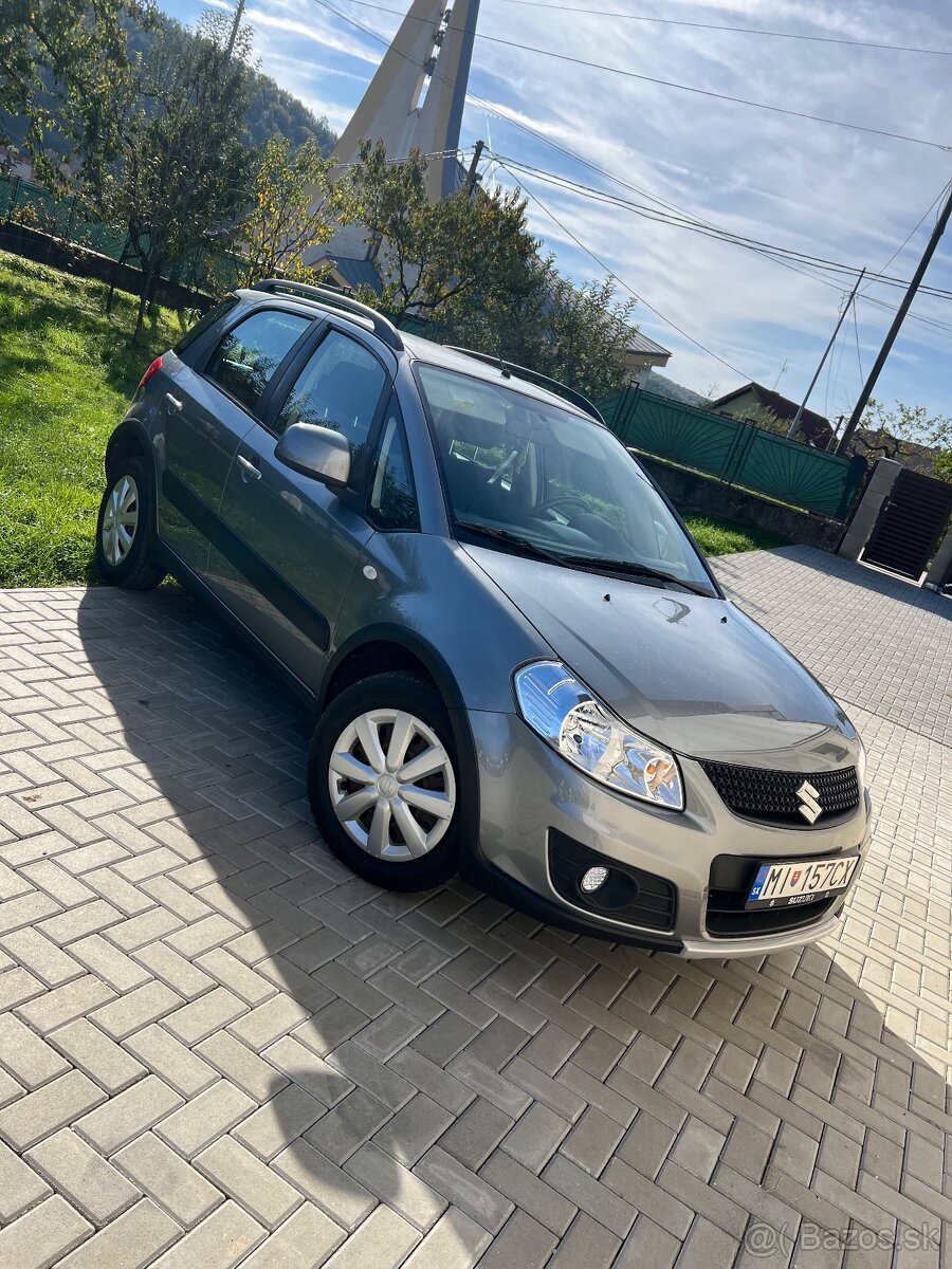 Suzuki Sx4 benzín kúpené-Sk original-km