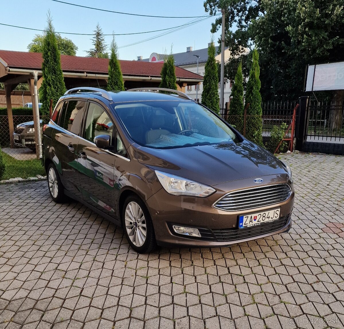 Predám Ford Grand C-max benzín Ecoboost Titanium odpočet DPH