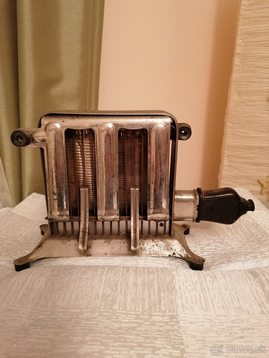 Retro toaster.