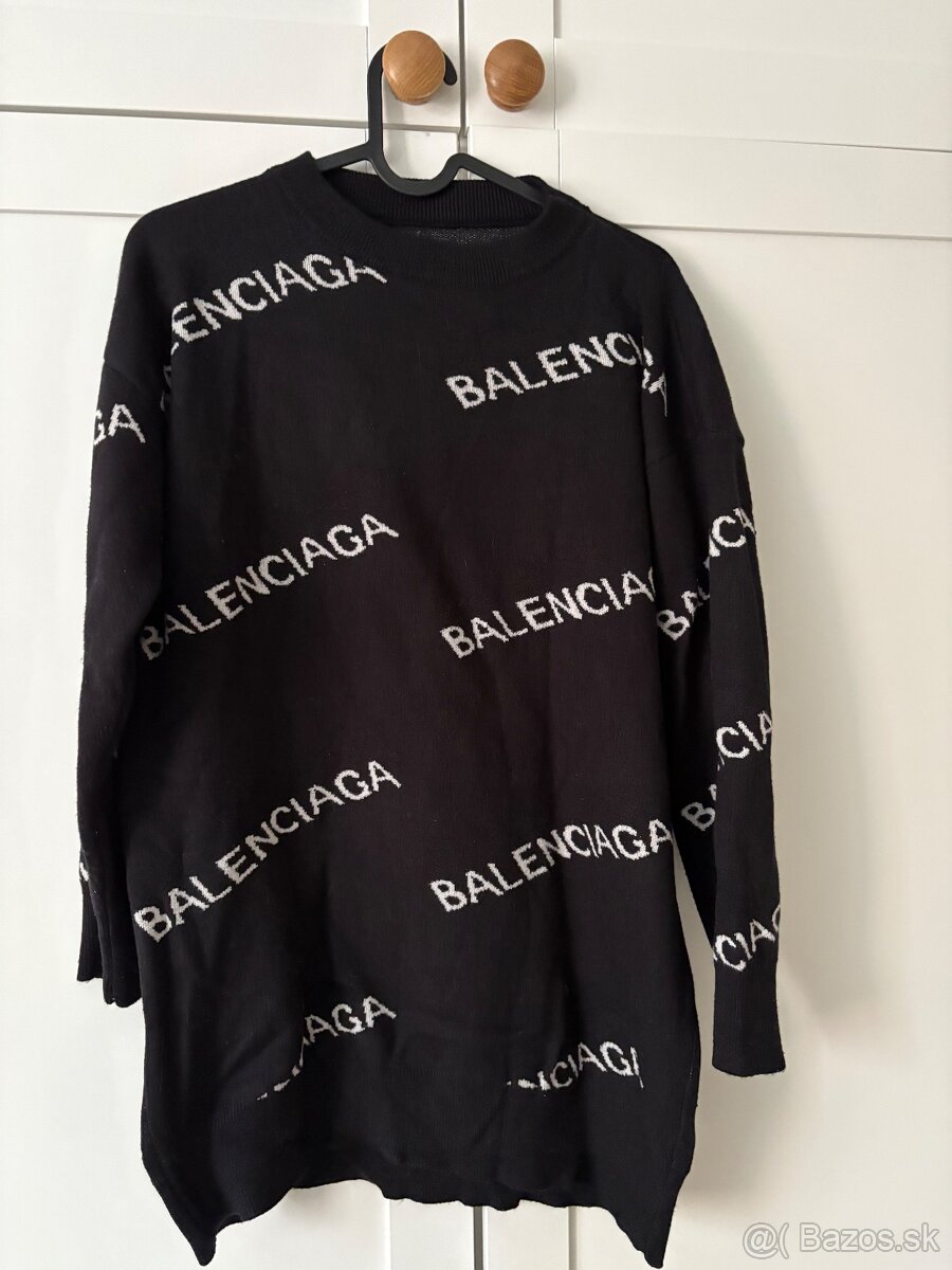 sveter balenciaga