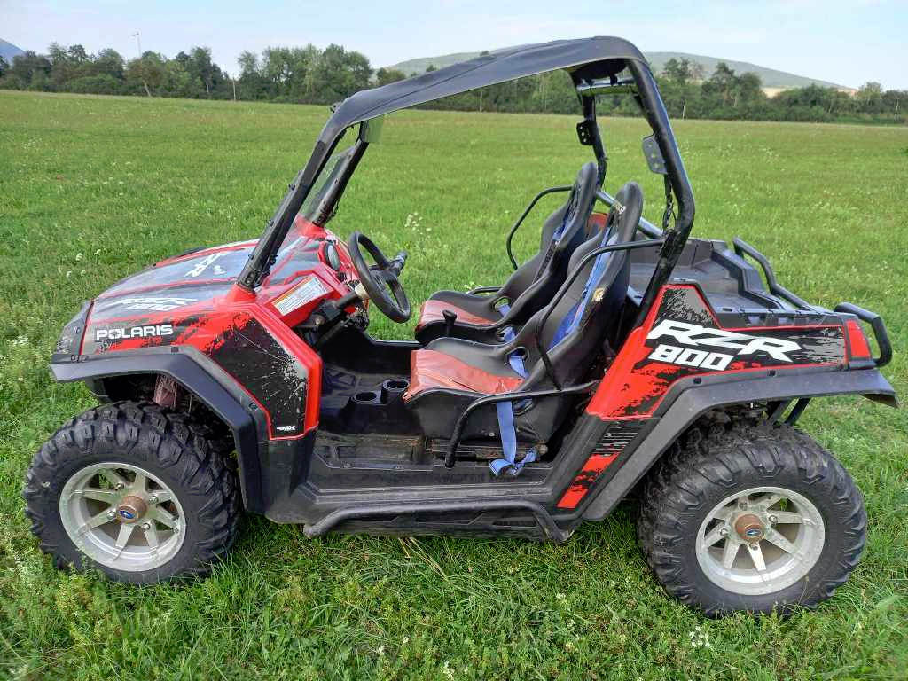 Polaris RZR 800 bugina