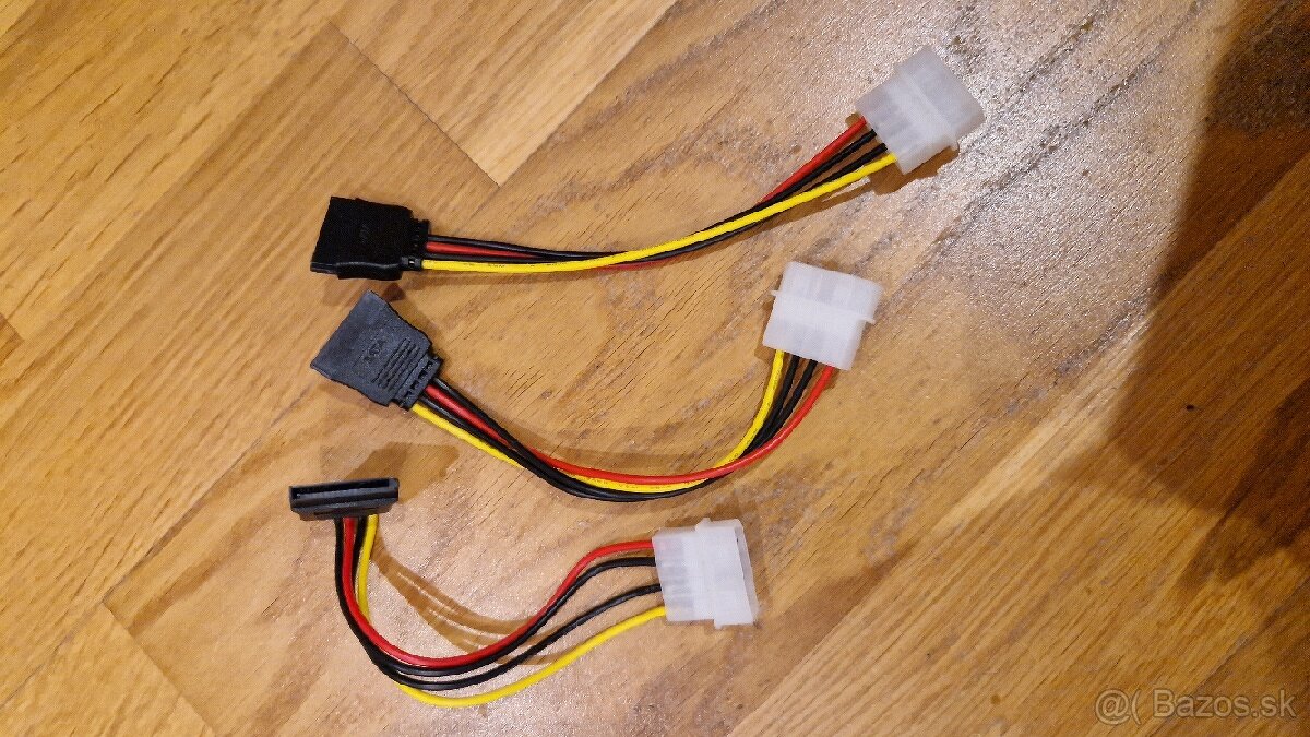 SATA na Molex