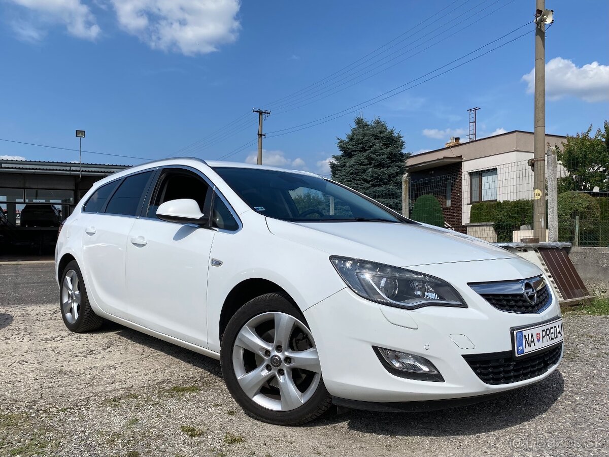 Opel Astra Tourer 1.7CDTi 92kW, diesel, Rok výroby 2011