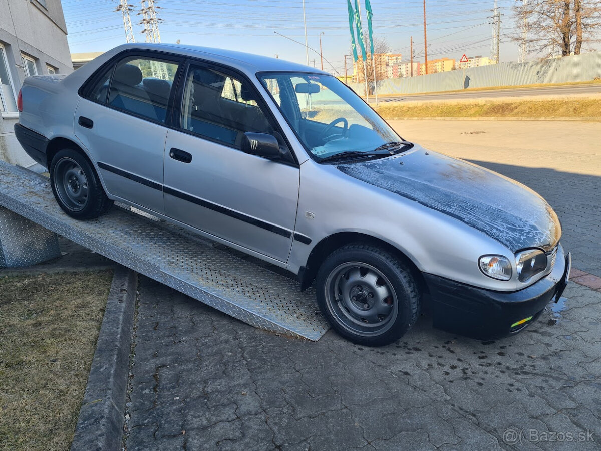 toyota corolla 1,4vvti 71kw