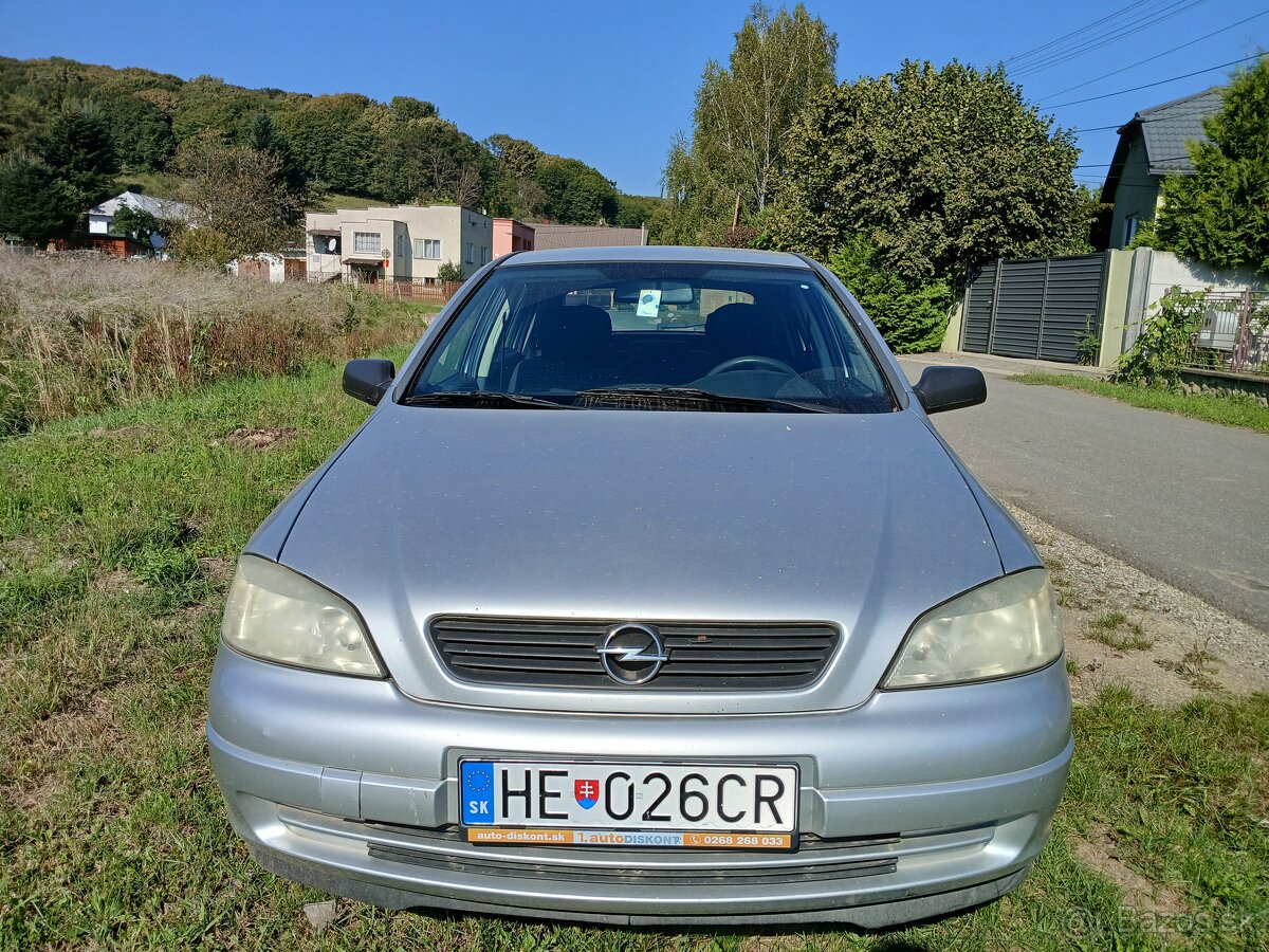 Opel Astra 1,4  benzin